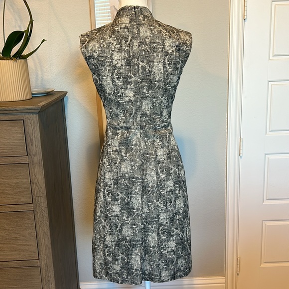 MM. LAFLEUR | Black and Cream Sheath Aditi Cap Sleeve Dress | Size 0 - Picture 9 of 13